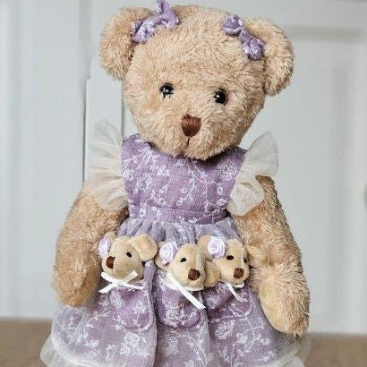 Mama Plum Bear with cubs