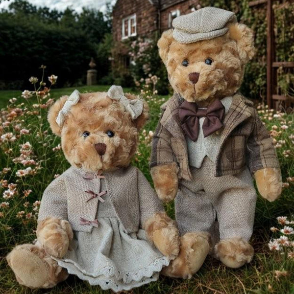 The Vintage Vows Bear couple