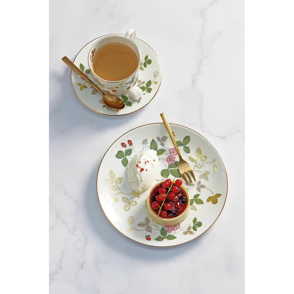 Wild Strawberry Delphi Teacup & Saucer