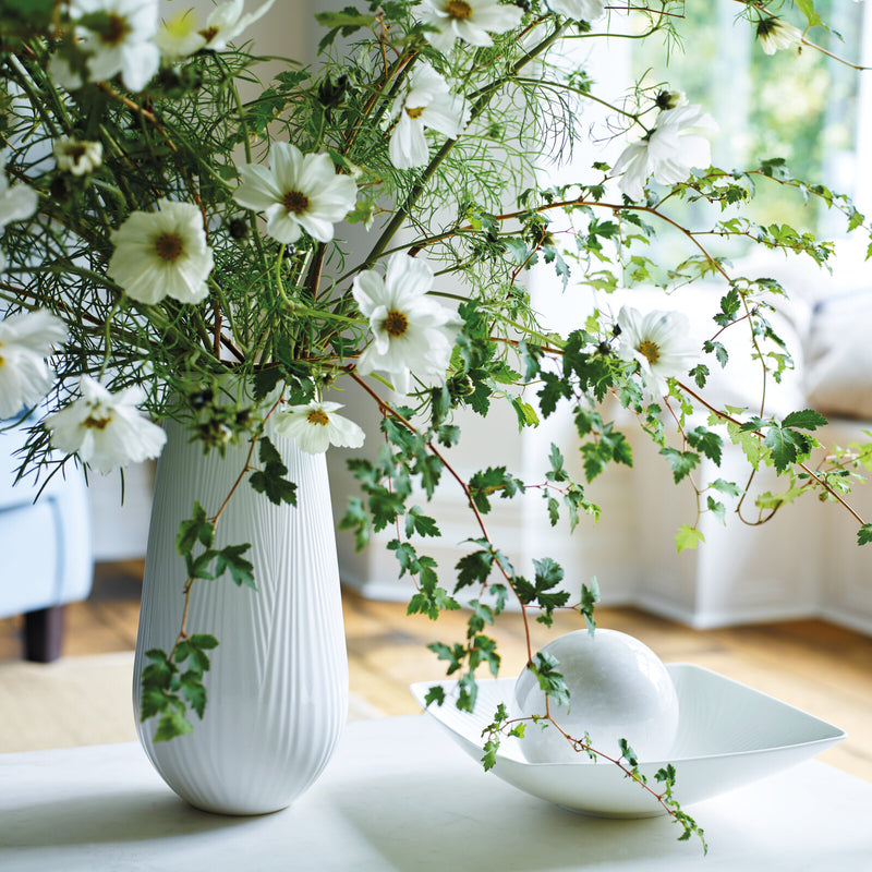 White Folia Sculptural Bowl