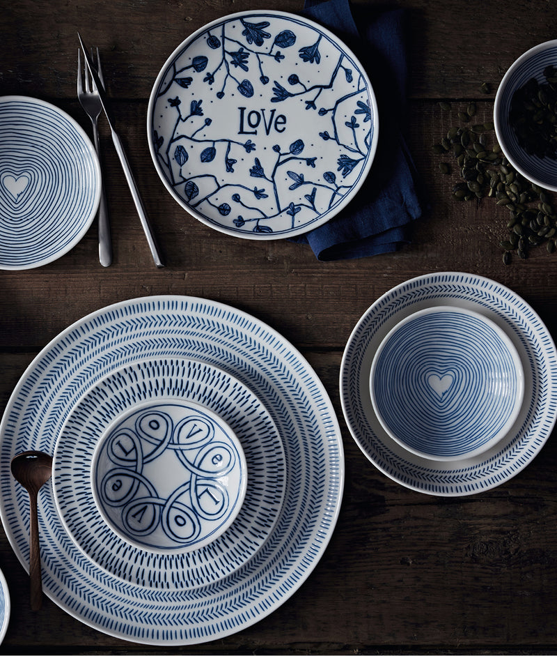 Royal Doulton | Ellen Degeneres Cobalt Blue Chevron | 16 Piece Dinner Set